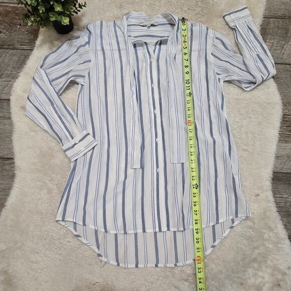 Elizabeth and James Blue and White Striped Tie Neck Button Up Blouse, Medium - Picture 4 of 8